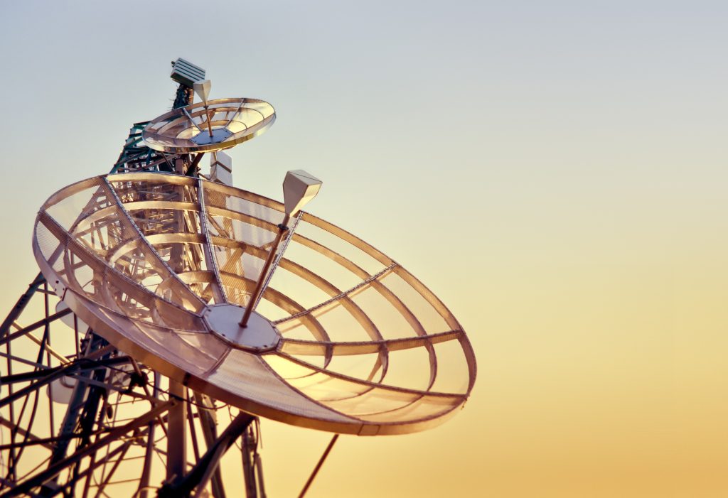 Globe, PLDT extend free telco services to Filipinos in the Middle East