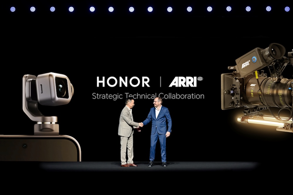 HONOR teams up with ARRI to bring cinema-grade imaging to phones HONOR CEO James Li and ARRI MD David Bermbach