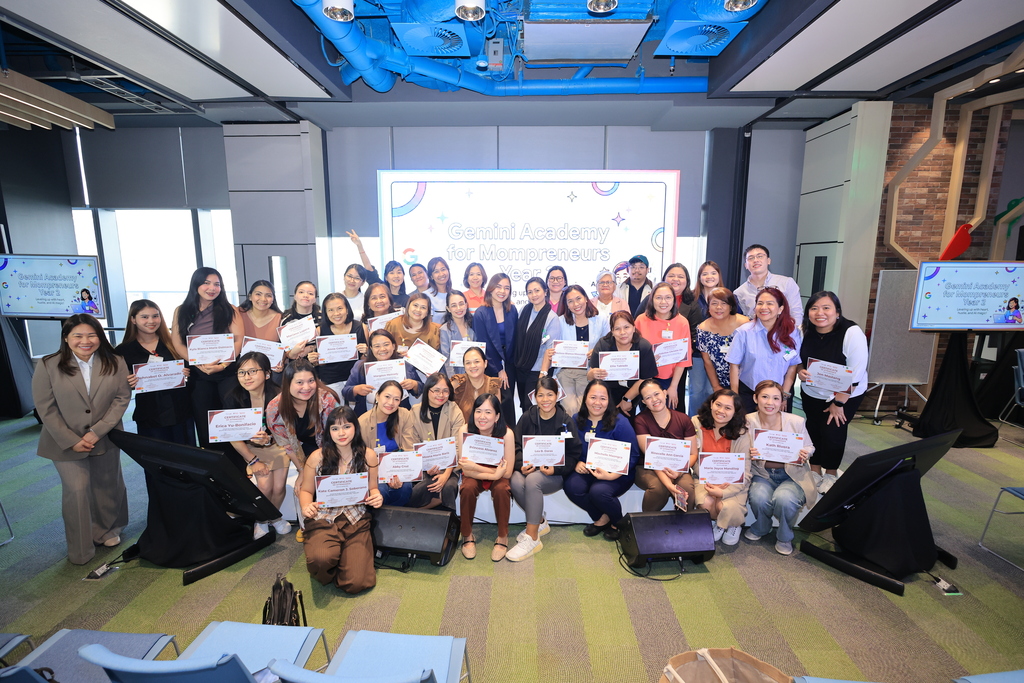 How ‘mompreneurs’ use AI tools like Gemini to run and grow their businesses Gemini Academy x PH PLDT Home x Madiskarte Moms