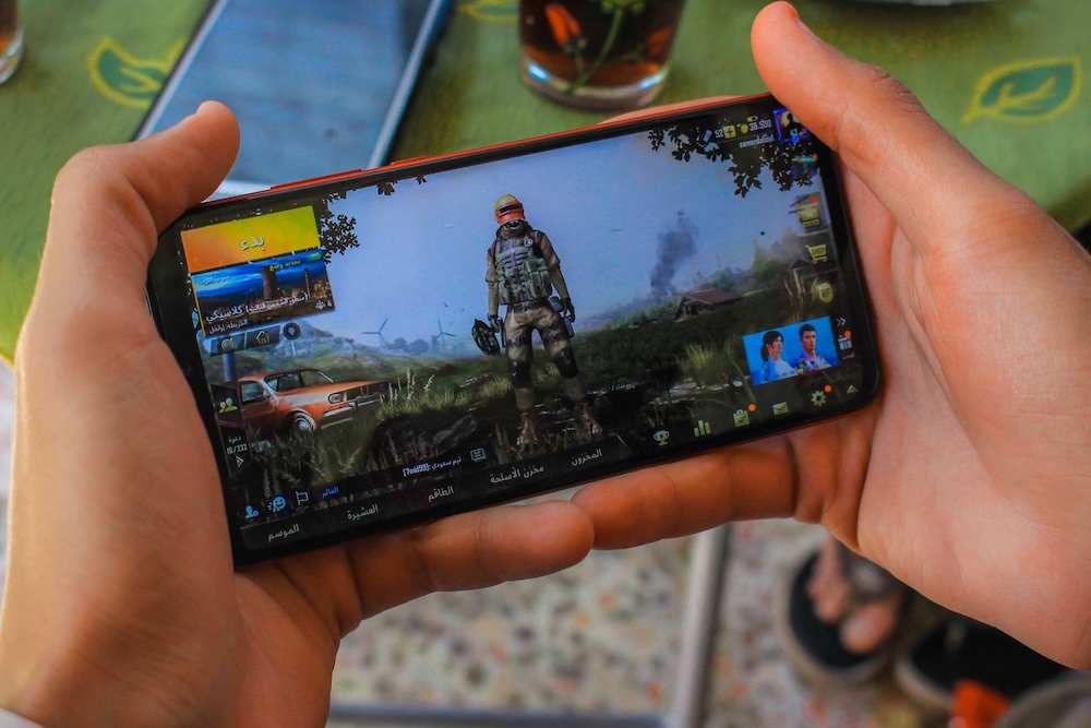 Sen. Bam Aquino opposes video game ban, backs age limits Mobile Games